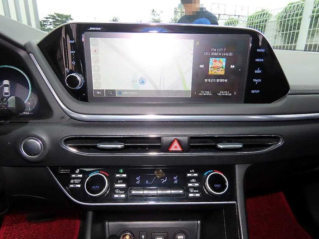 Hyundai Sonata — photo 13