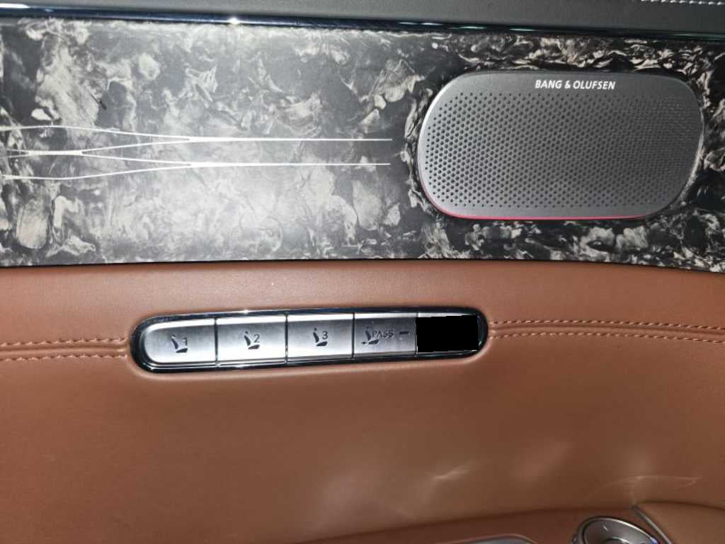 Genesis G90 — photo 15