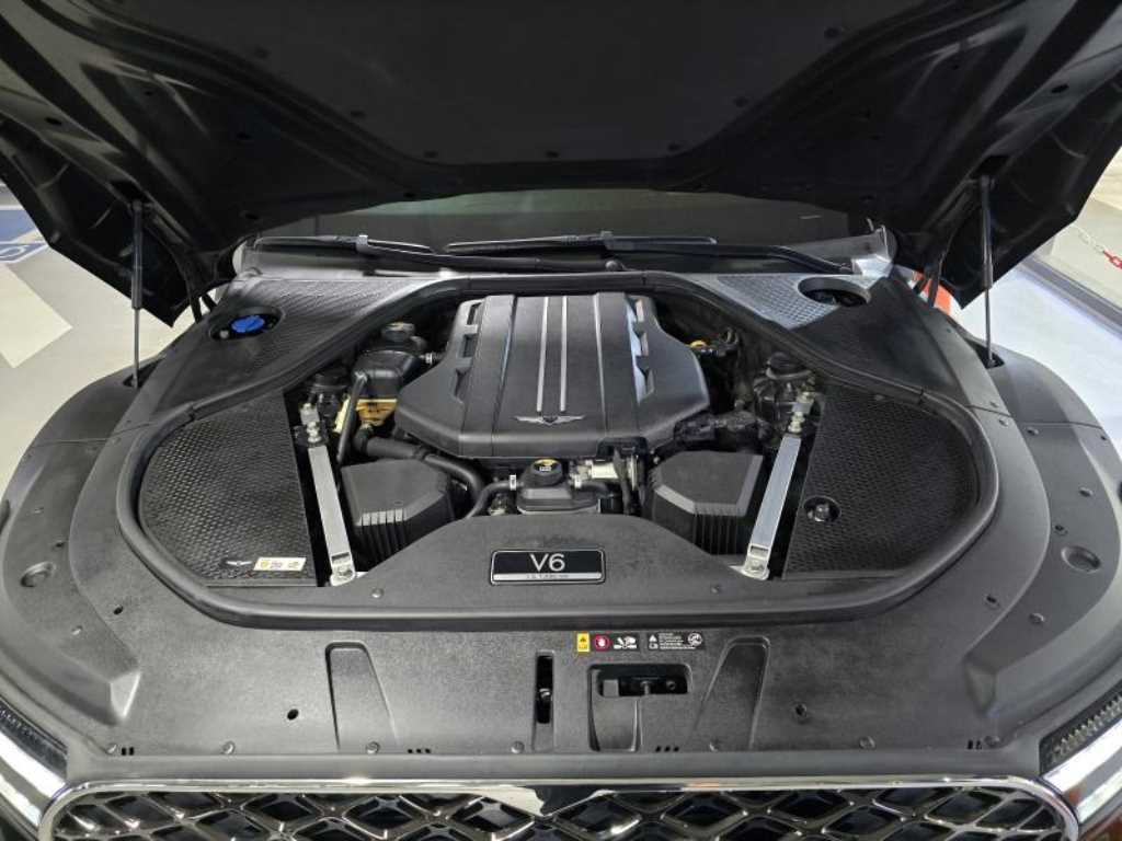 Genesis G90 — photo 19