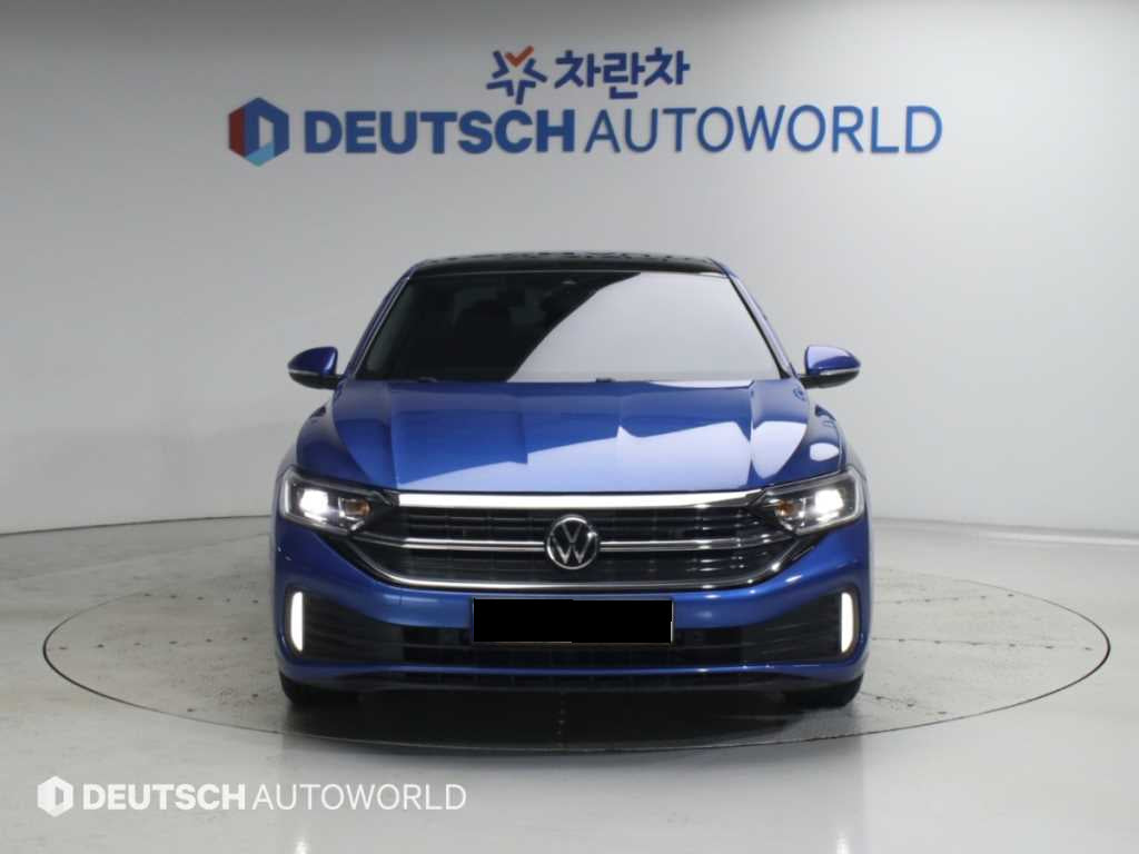 Volkswagen Jetta — photo 03