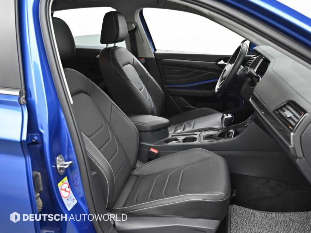 Volkswagen Jetta — photo 10