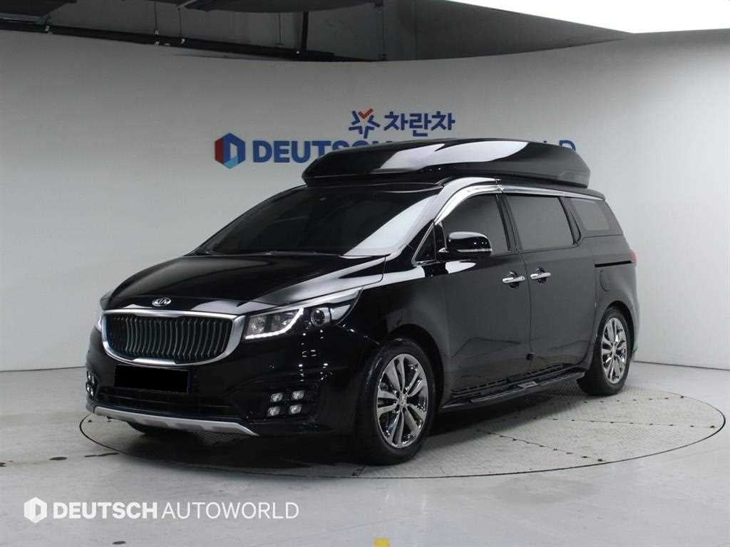 Kia Carnival — photo 01