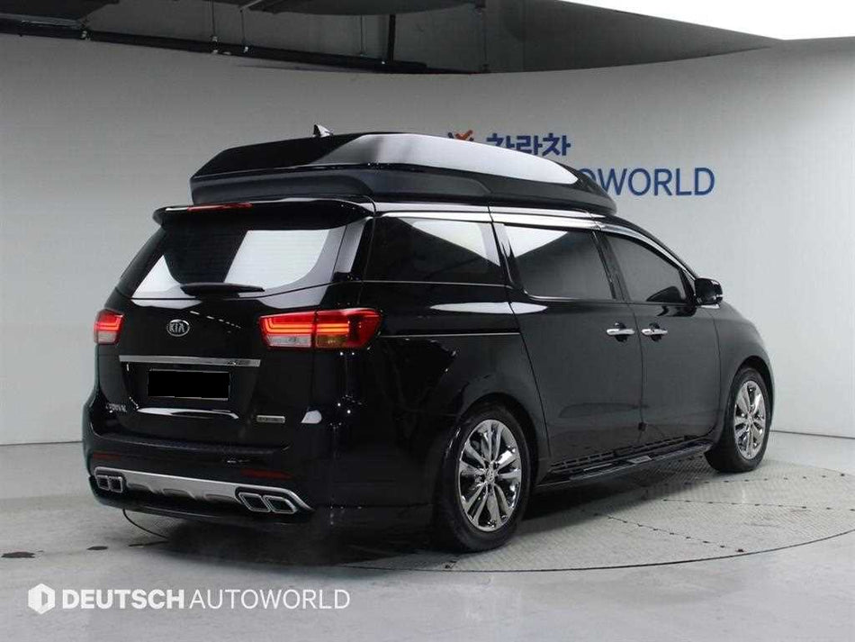 Kia Carnival — photo 02