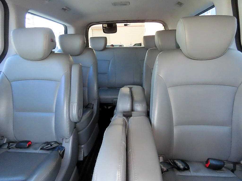 Hyundai Starex — photo 07