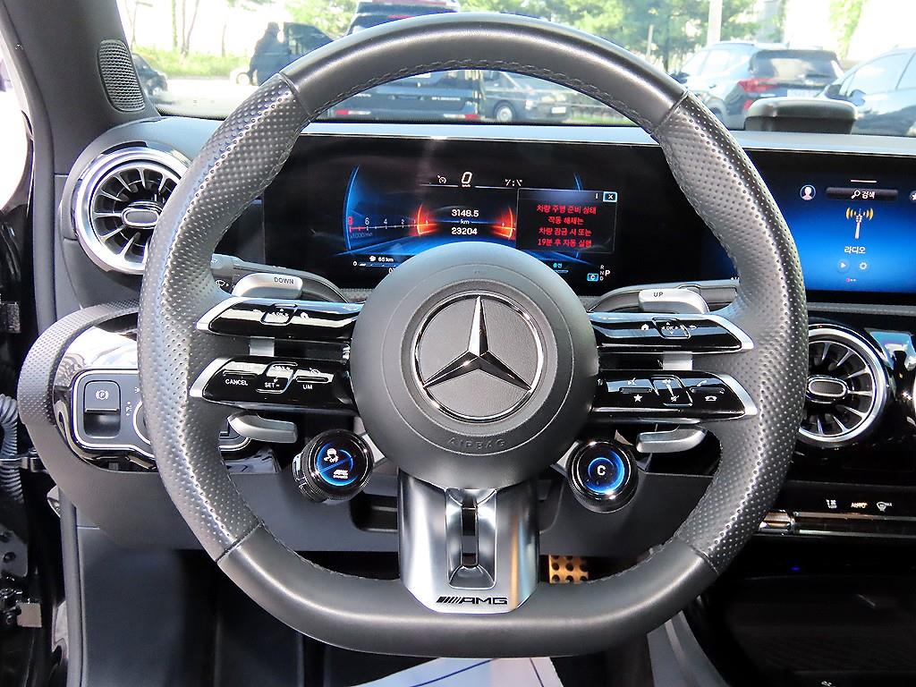 Mercedes-Benz A-Class — photo 08