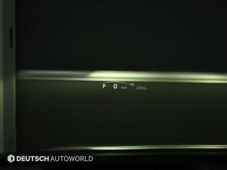 Lexus LM — photo 17