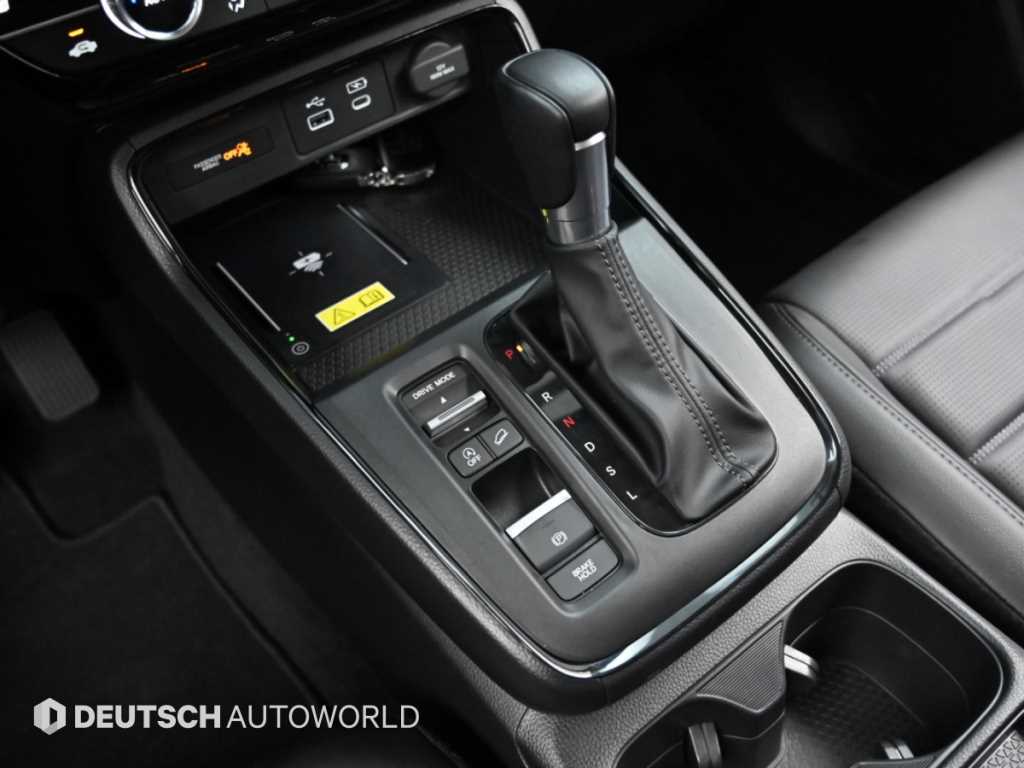 Honda CR-V — photo 09