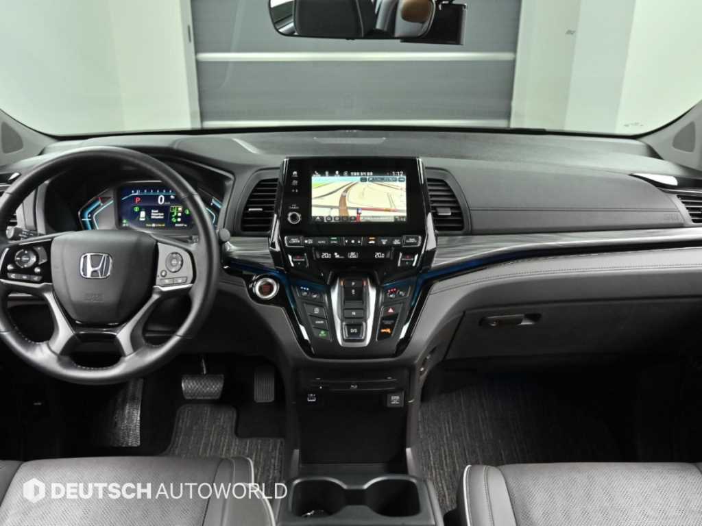 Honda Odyssey — photo 07
