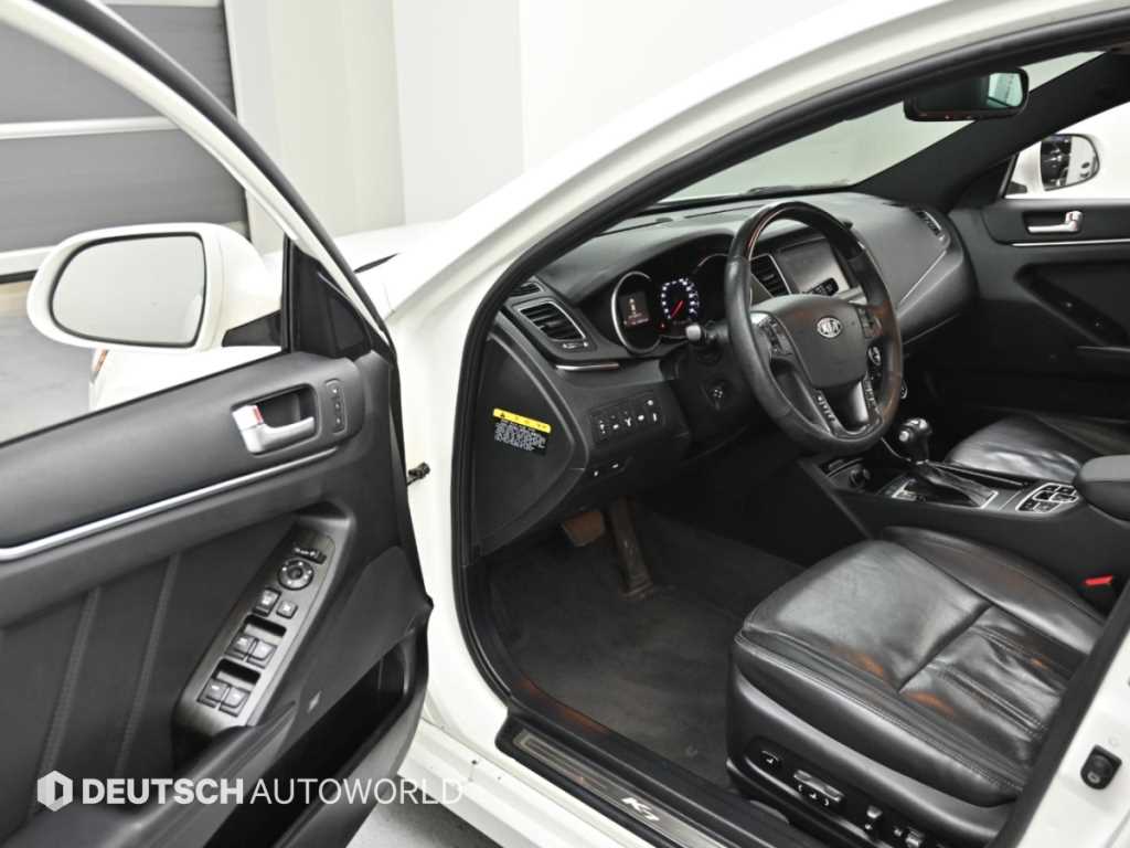 Kia K7 — photo 10