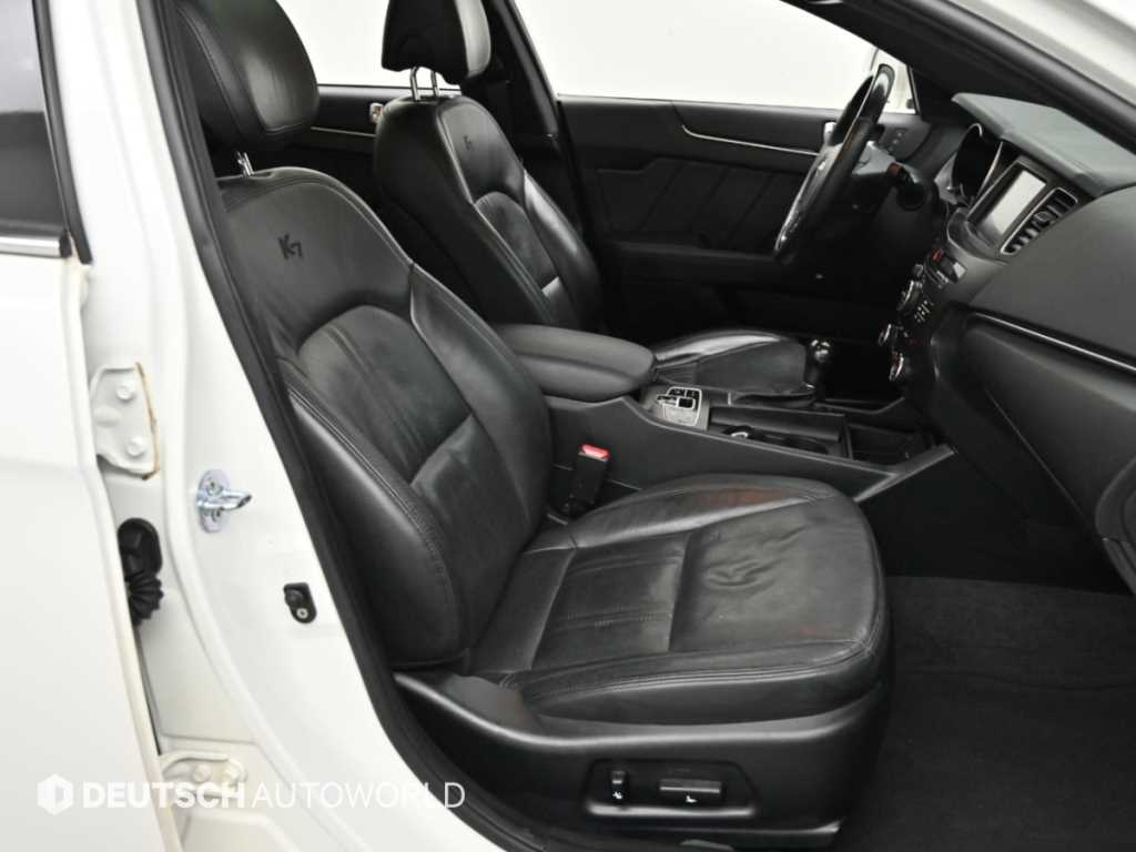 Kia K7 — photo 12