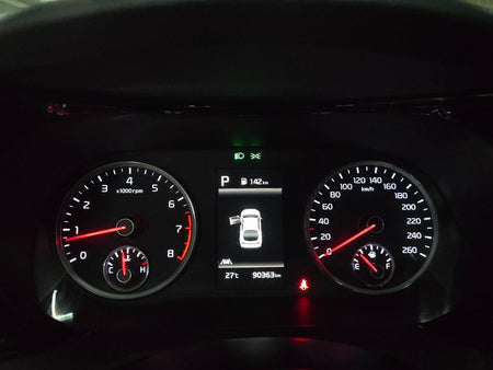 Kia K5 — photo 09