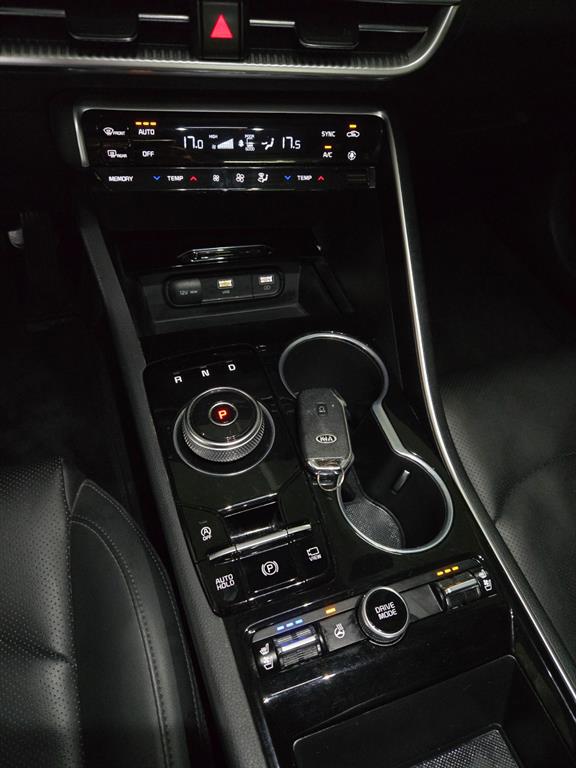 Kia K5 — photo 14