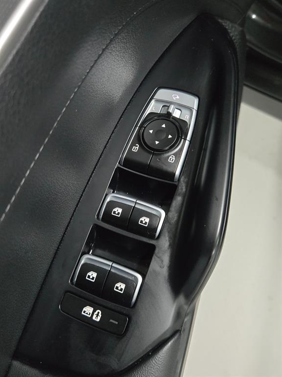 Kia K5 — photo 15