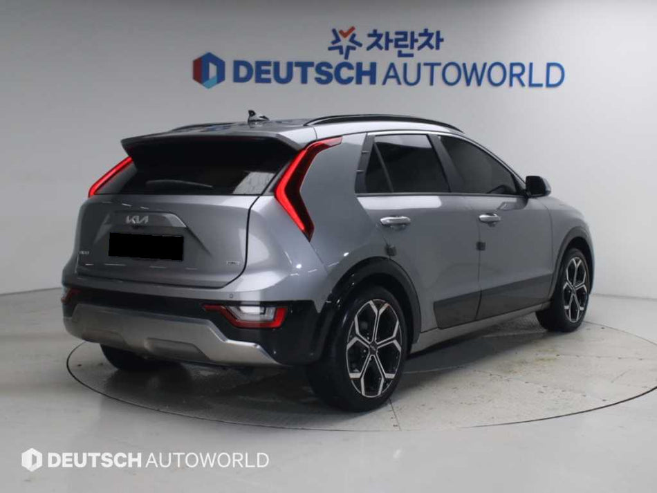 Kia Niro — photo 02