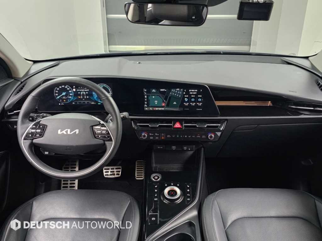 Kia Niro — photo 07
