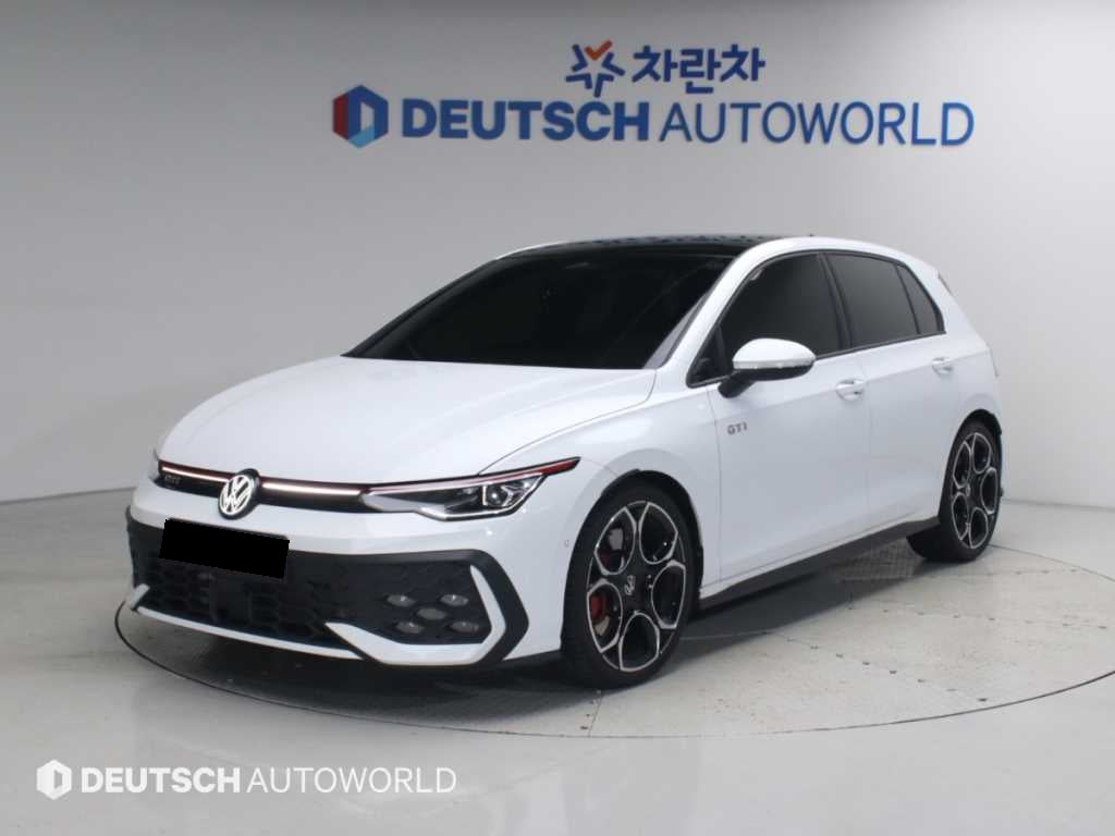 Volkswagen Golf — photo 01