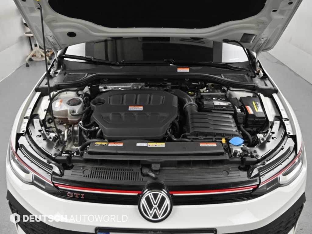 Volkswagen Golf — photo 06