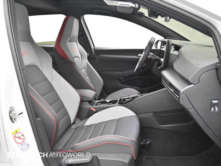 Volkswagen Golf — photo 10