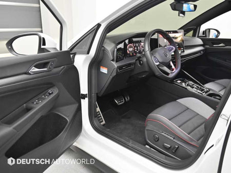 Volkswagen Golf — photo 11