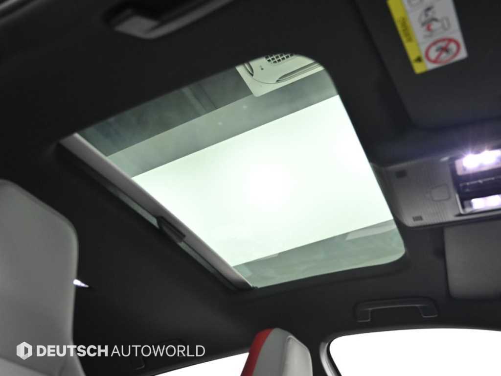 Volkswagen Golf — photo 18