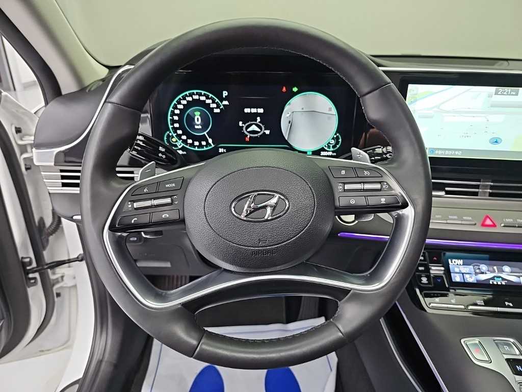 Hyundai Grandeur — photo 09