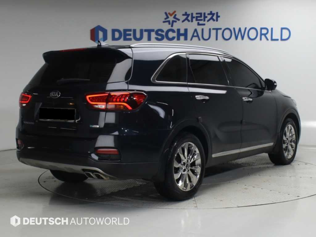 Kia Sorento — photo 02