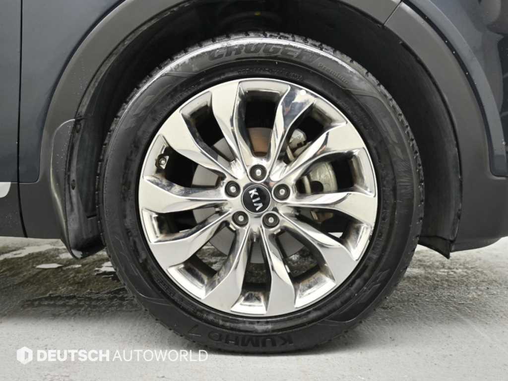 Kia Sorento — photo 05