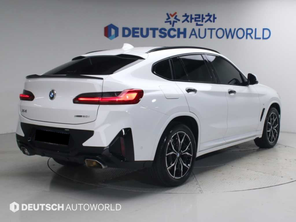 BMW X4 — photo 02