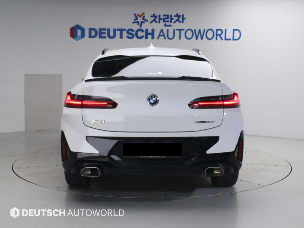 BMW X4 — photo 04