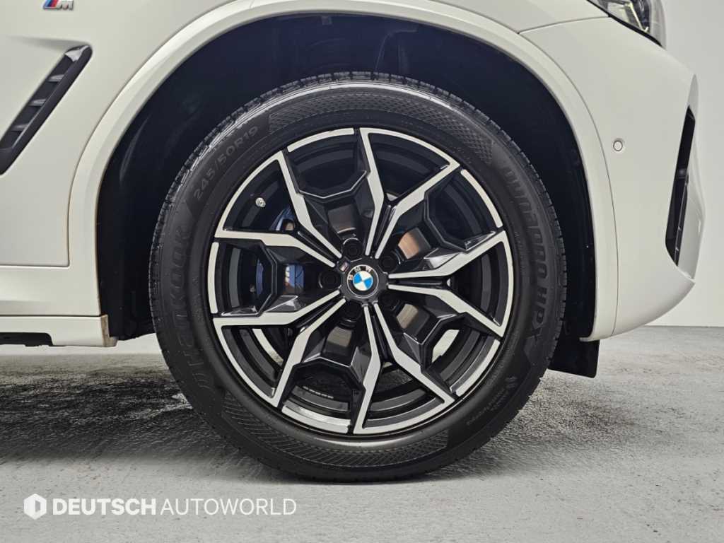 BMW X4 — photo 05