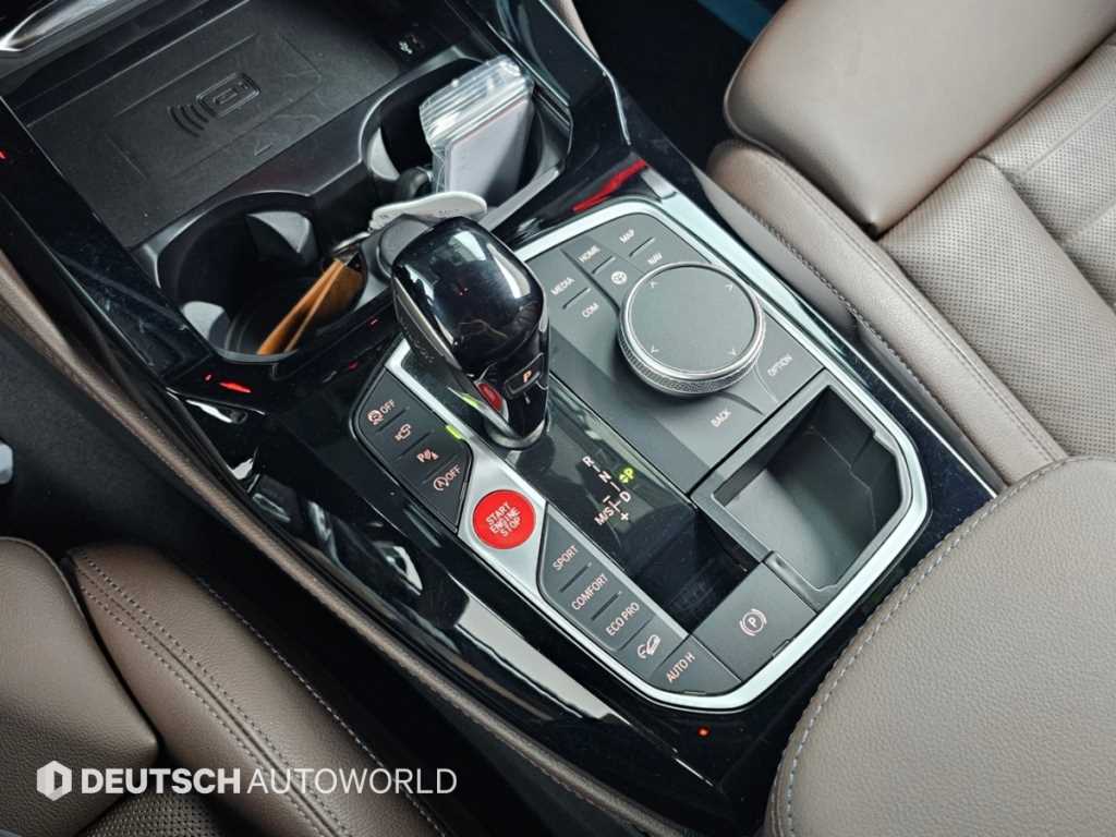 BMW X4 — photo 09