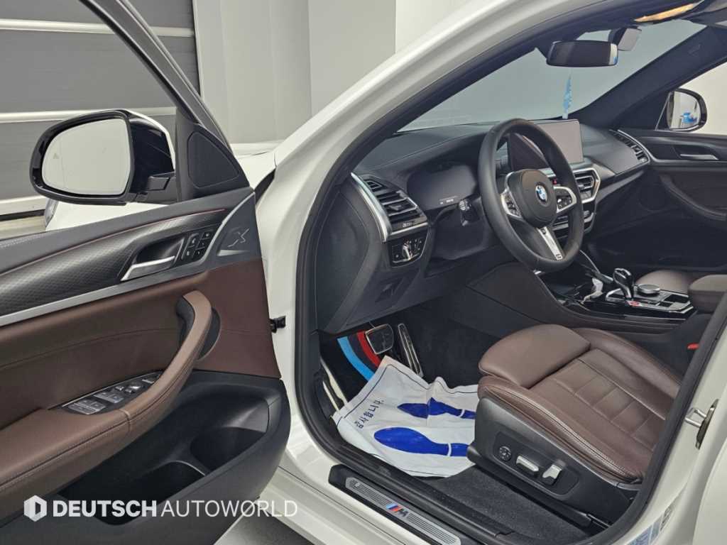 BMW X4 — photo 11
