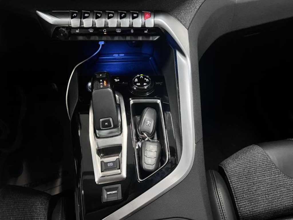 Peugeot 3008 — photo 11