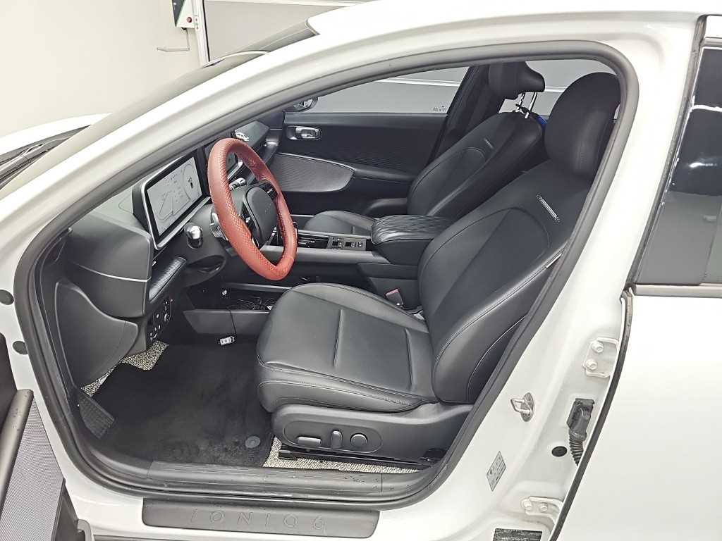 Hyundai Ioniq6 — photo 11