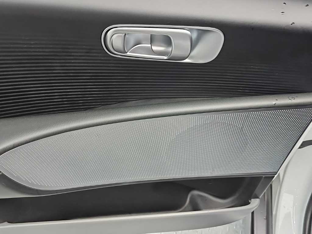 Hyundai Ioniq6 — photo 15