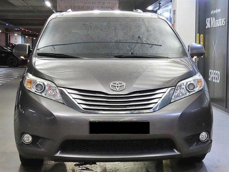 Toyota Sienna — photo 02