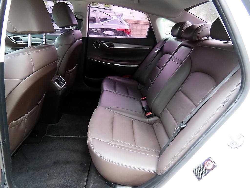 Hyundai Grandeur — photo 06