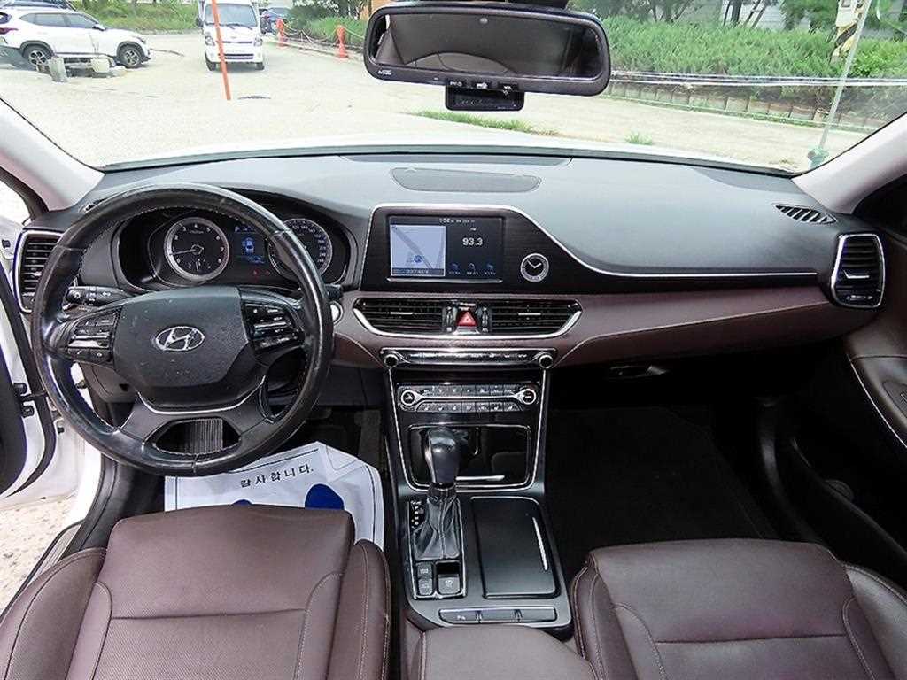 Hyundai Grandeur — photo 07