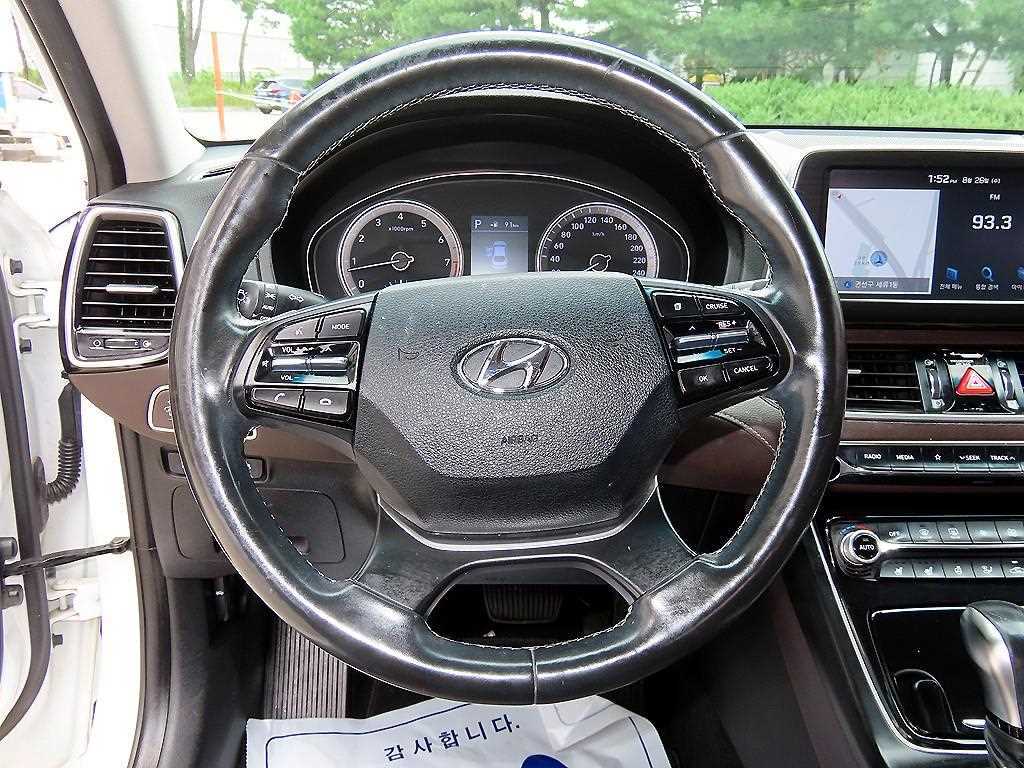 Hyundai Grandeur — photo 08