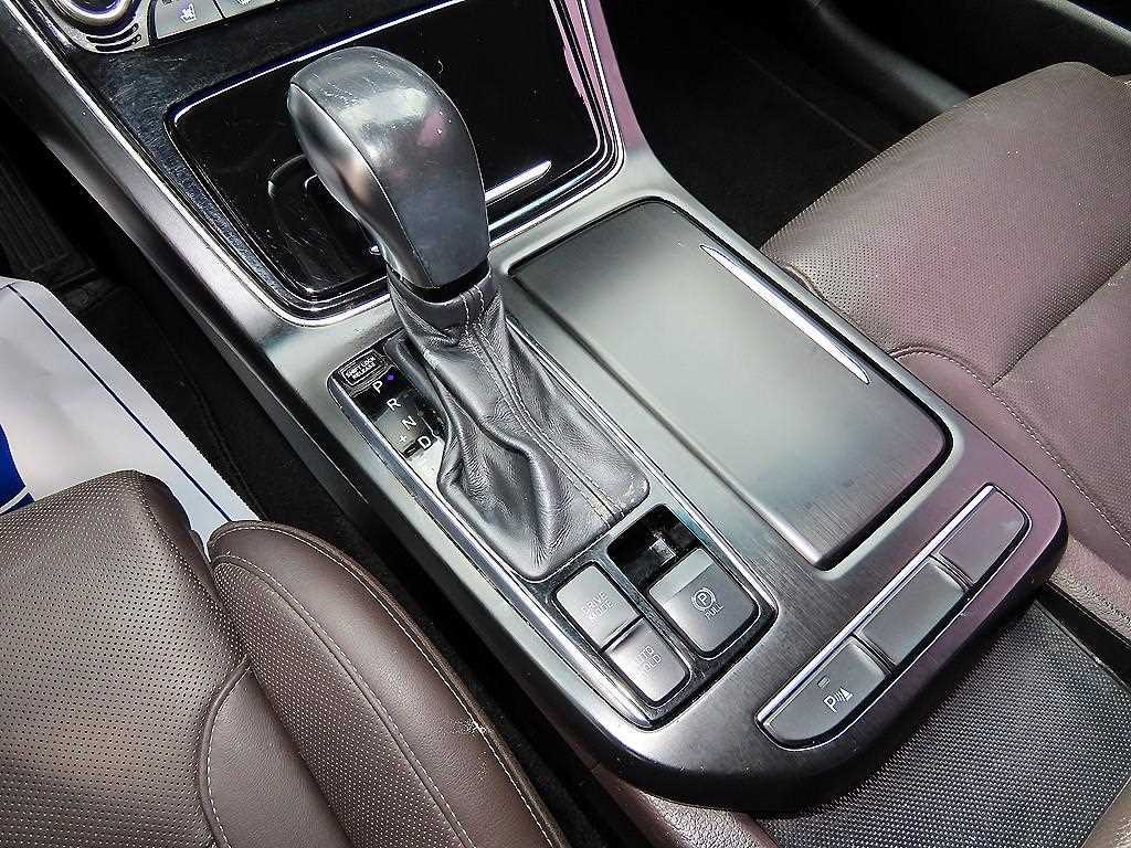 Hyundai Grandeur — photo 10