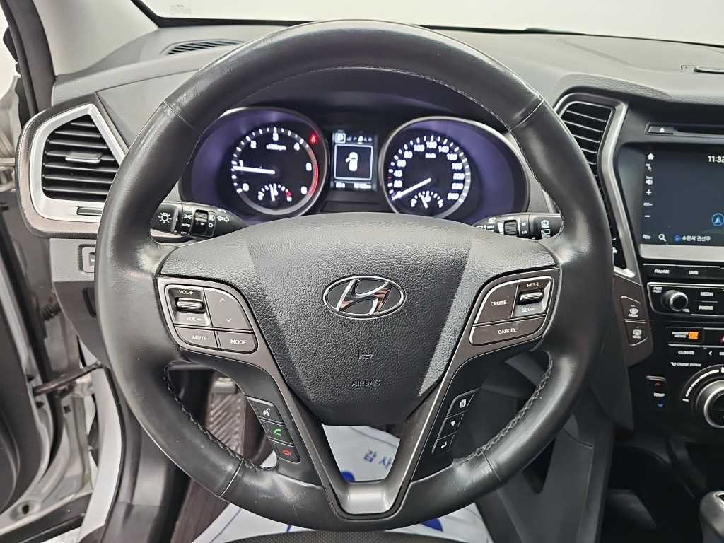 Hyundai Santafe — photo 09