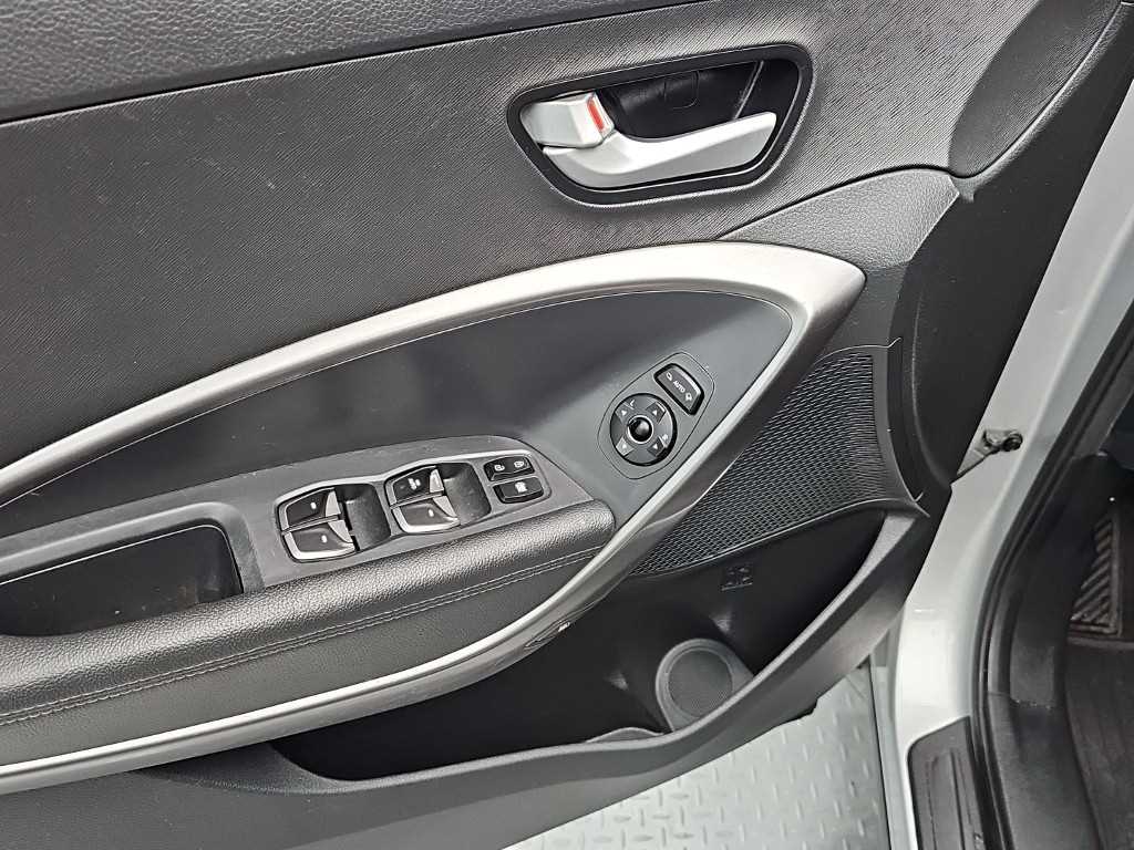 Hyundai Santafe — photo 17