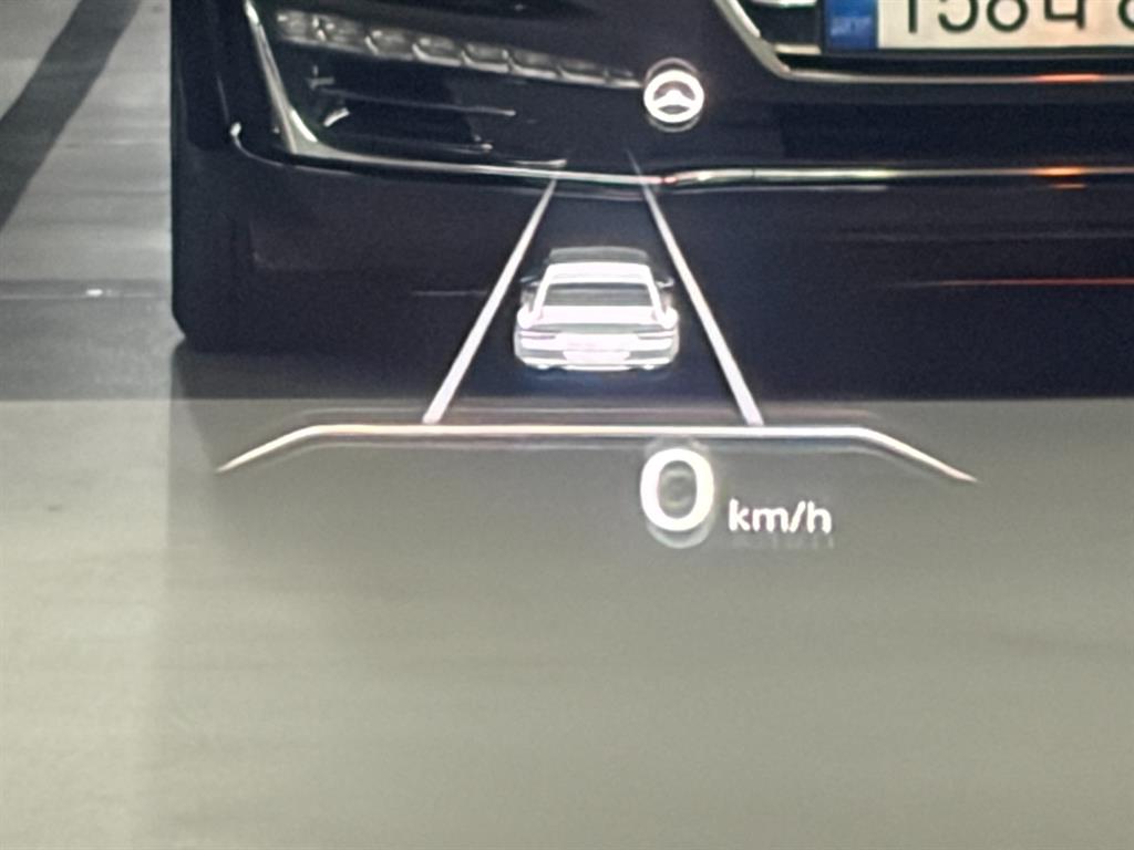 Genesis G80 — photo 09