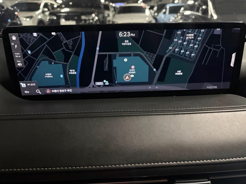 Genesis G80 — photo 10
