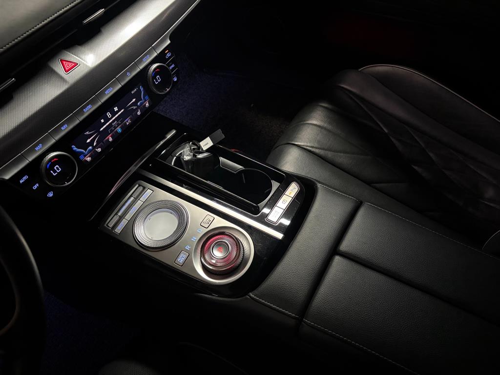 Genesis G80 — photo 13