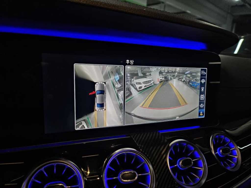 Mercedes-Benz CLS-Class — photo 11