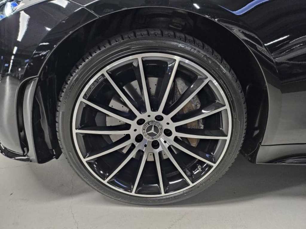 Mercedes-Benz CLS-Class — photo 18