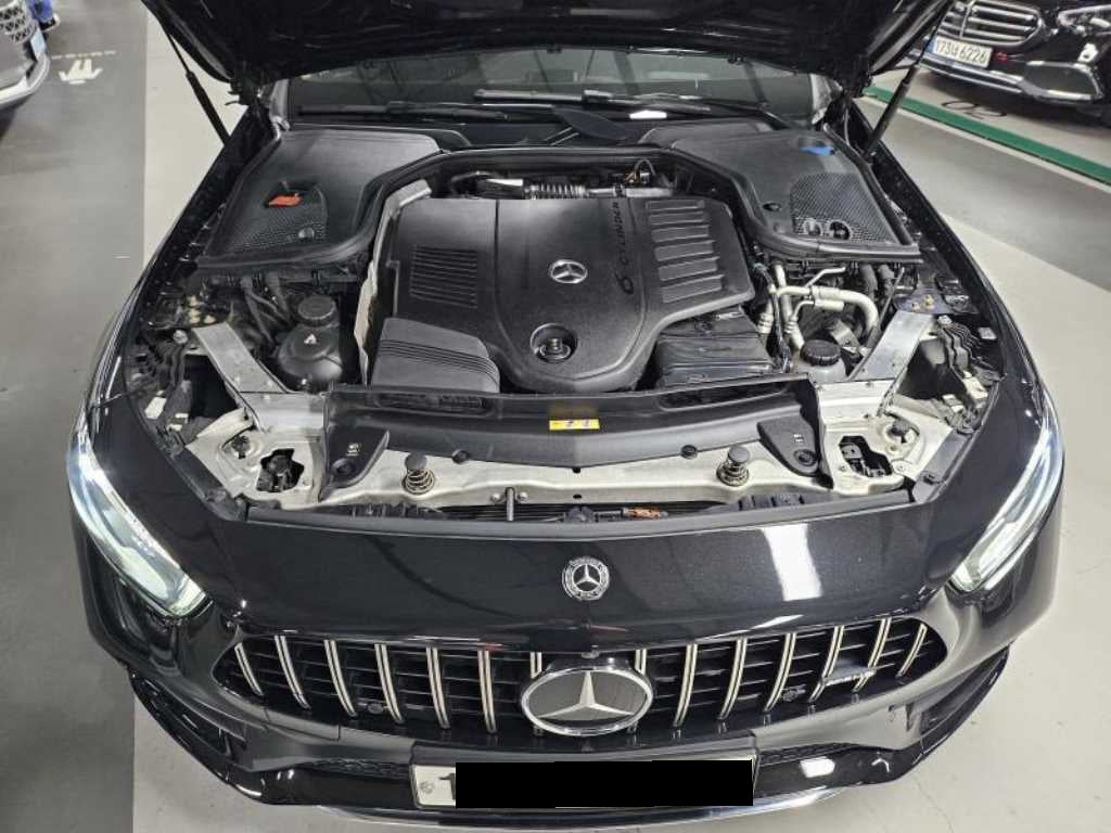 Mercedes-Benz CLS-Class — photo 20