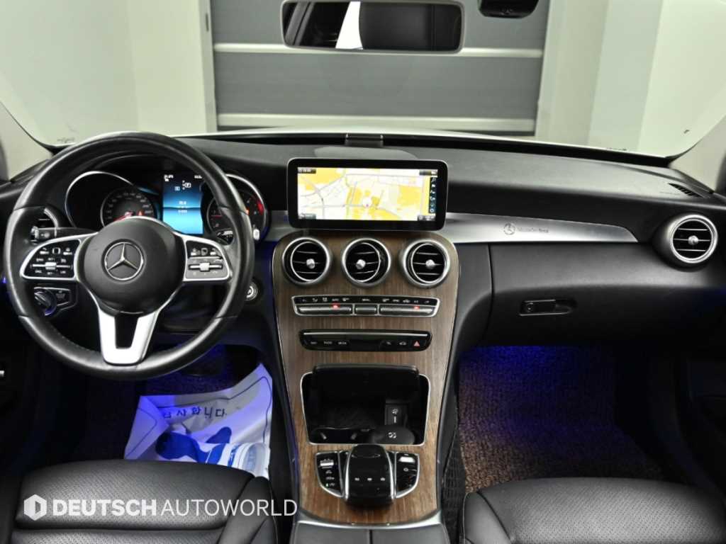 Mercedes-Benz C-Class — photo 07