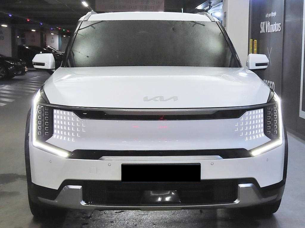 Kia EV9 — photo 02